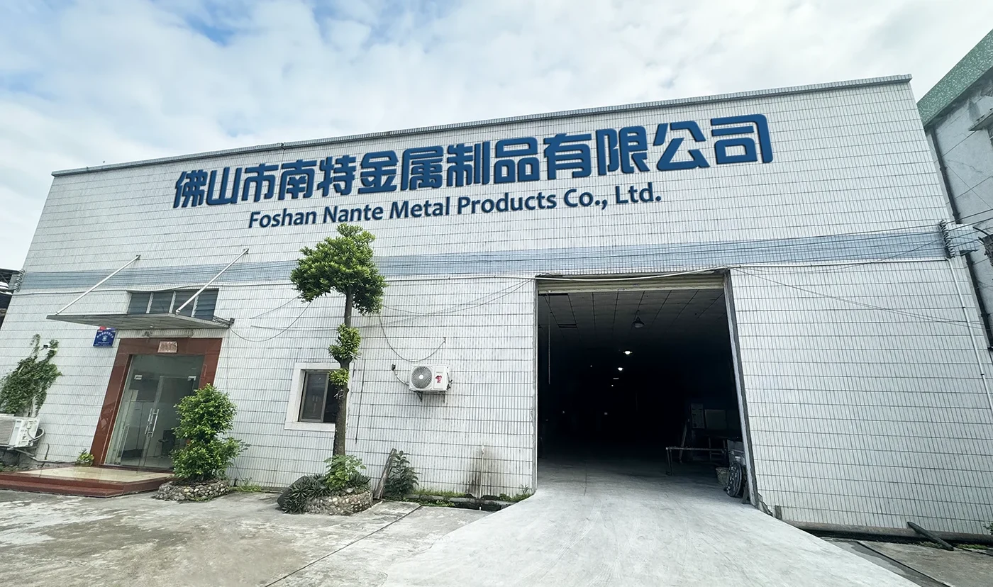 Light Luxury Bar Cabinet factory
